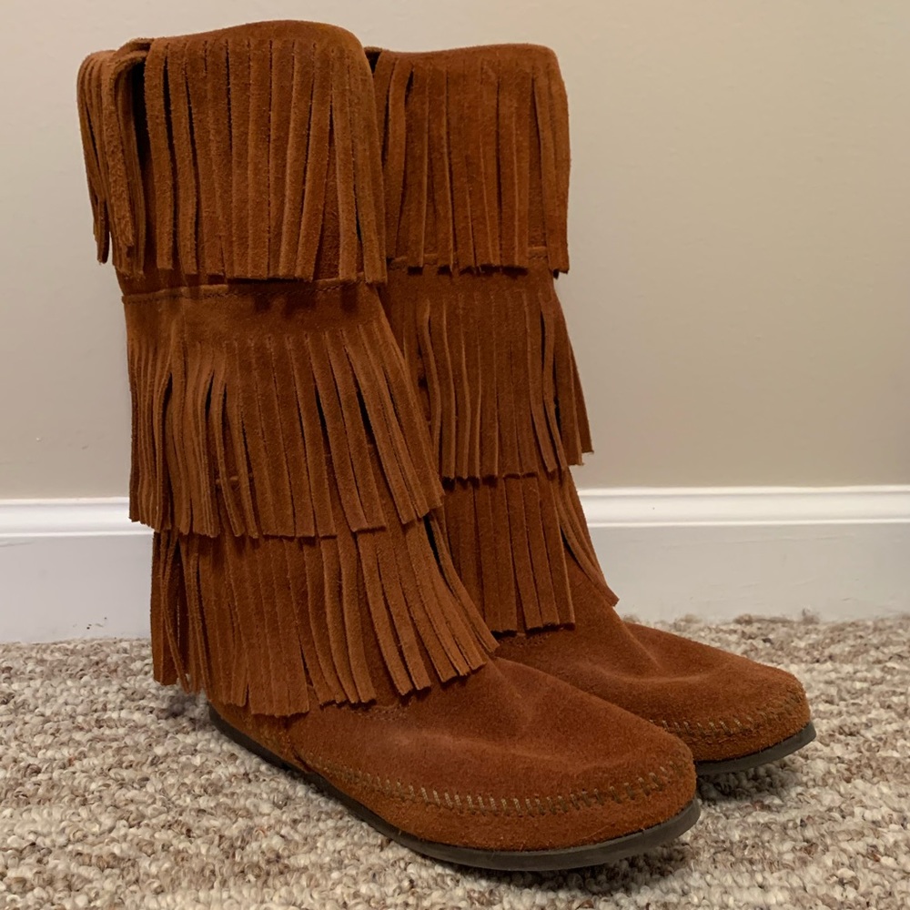 3 Layer Fringe Minnetonka Moccasin Boots - image 4